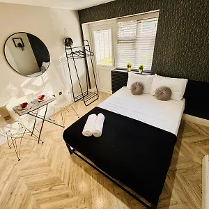 Heathrow Airport Apartment West Drayton (Middlesex)