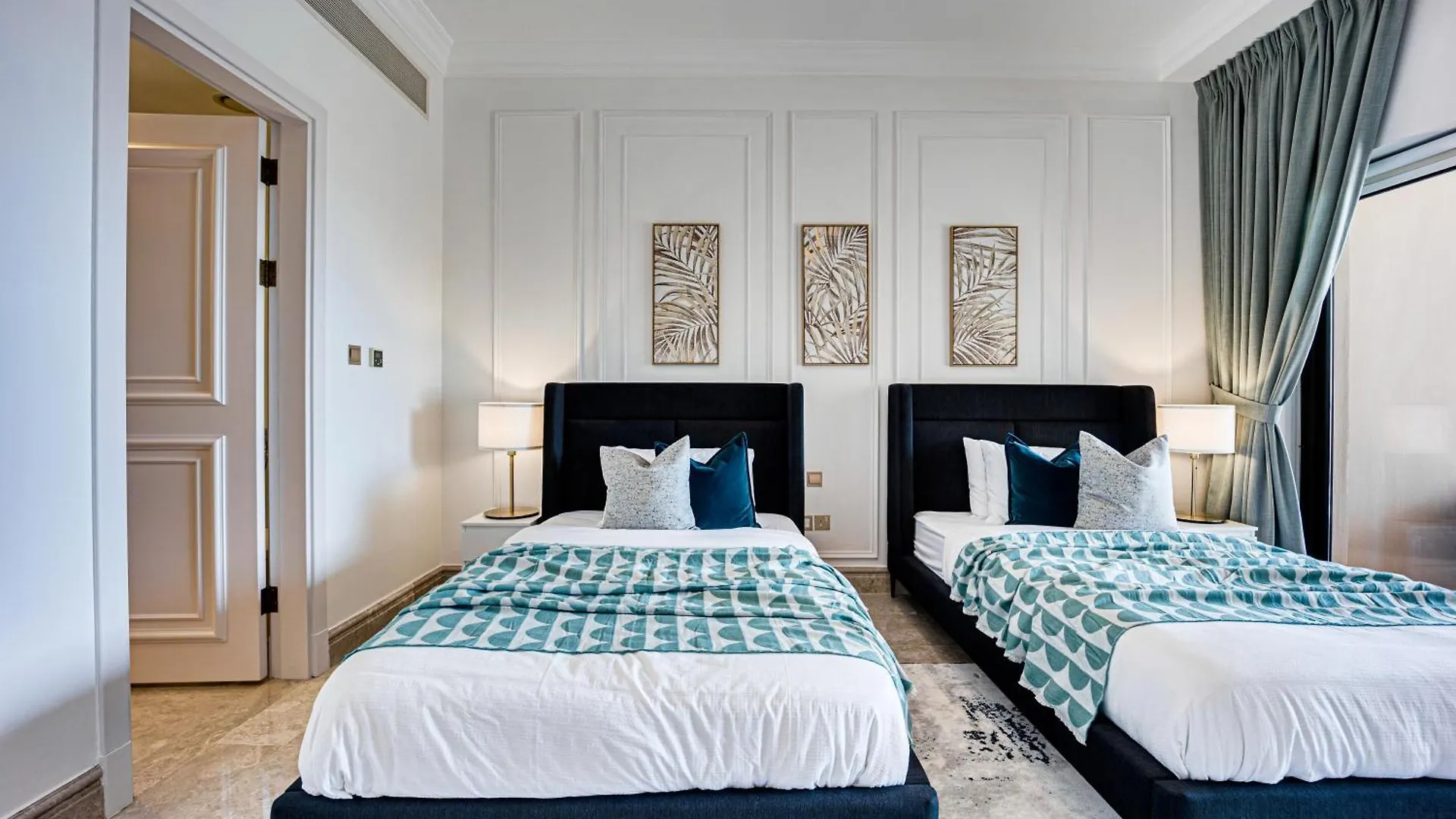 Apartment South & North Residence Palm Jumeirah Dubai United Arab Emirates